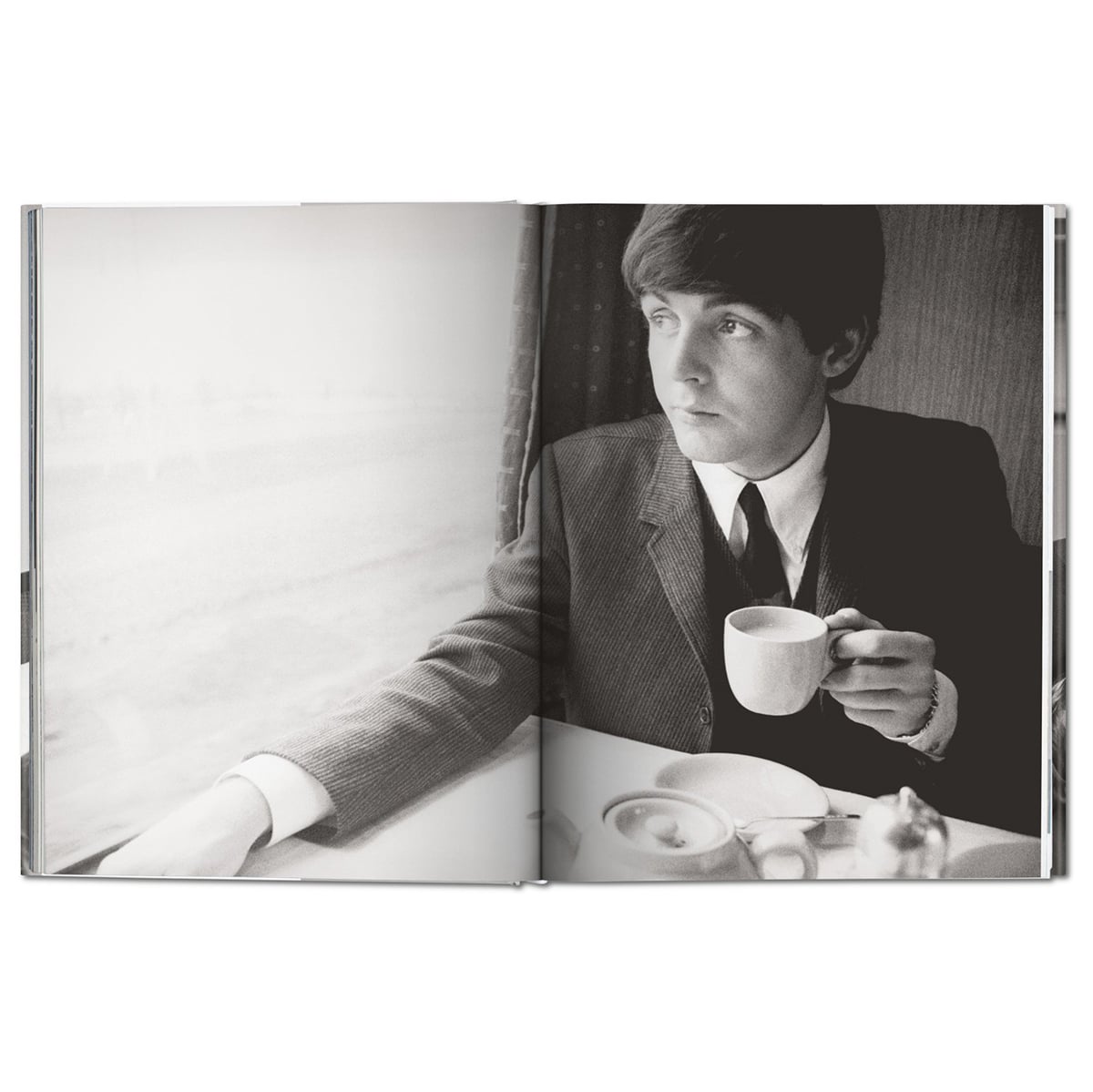 harry-benson-the-beatles-taschen-books-fitcasually-67000001480-1200px-0329
