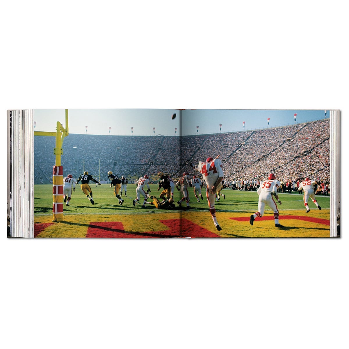neil-leifer-guts-glory-the-golden-age-of-american-football-1958-1978-(limited-edition)-taschen-books-fitcasually-134300001899-1200px-1031